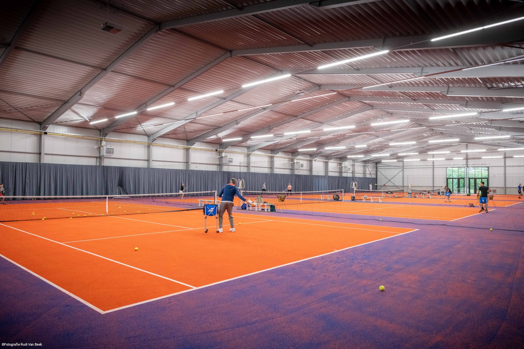 ONDERWERP: Open Bedrijvendag
DATUM : 06/10/2019
PLAATS :  Bilzen

© Rudi Van Beek